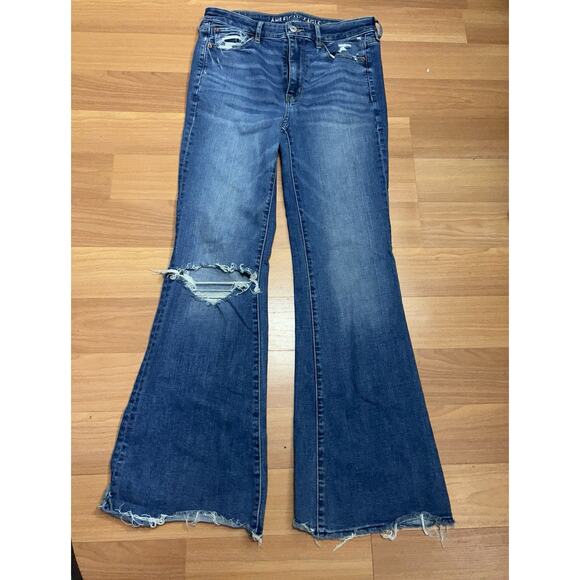 American Eagle Outfitters Denim - American Eagle Womens Jeans Size 6 Medium Wash Super High Rise Flare Ripped